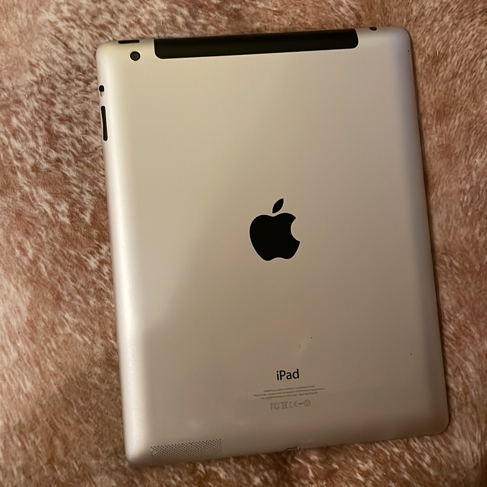IPAD 4 - Picture 2 of 2